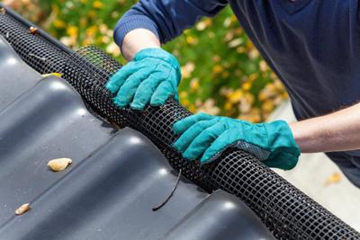 DIY vs. Professional Cleaning: When to Call Gutter Experts