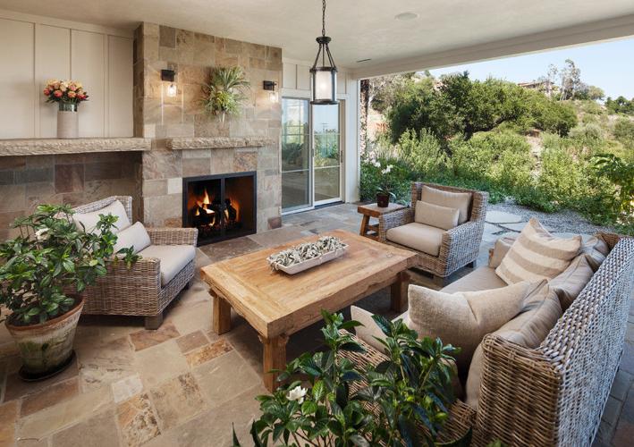 4 Chic Styles of Outdoor Lounge Seating