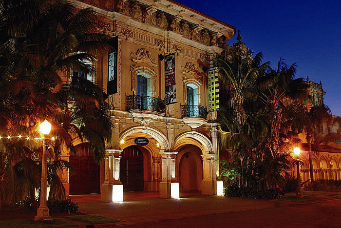 Distinct Downtown Dating