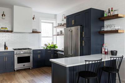 navy blue kitchen cabinets