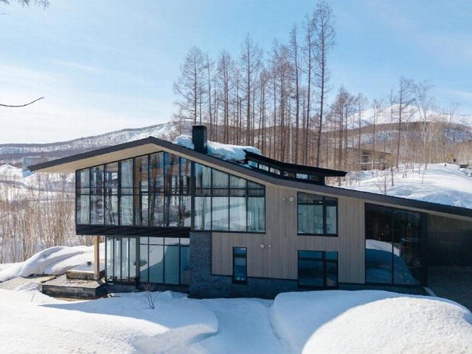 15 Luxury Stays in Japanese Ski Resorts