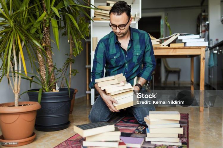 10 Decluttering Tips for a More Organized Home