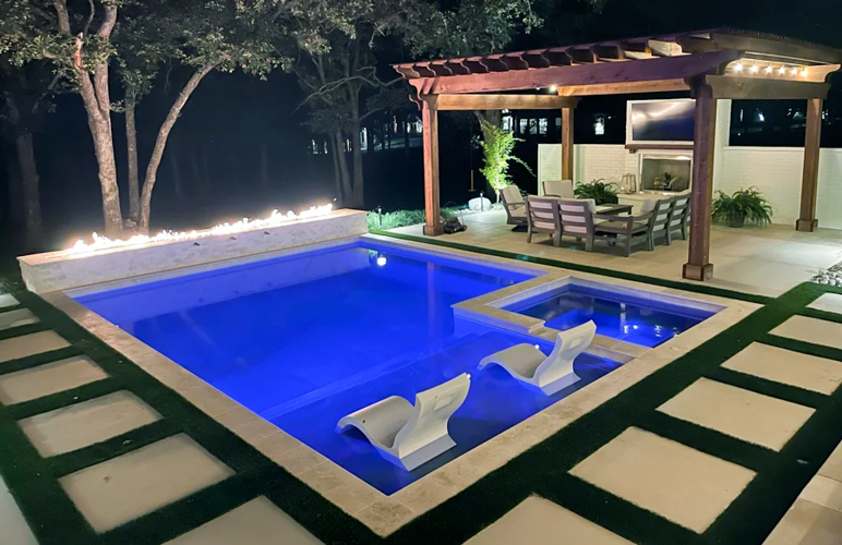 Best Pool Lighting Ideas for a Safer and More Luxurious Backyard