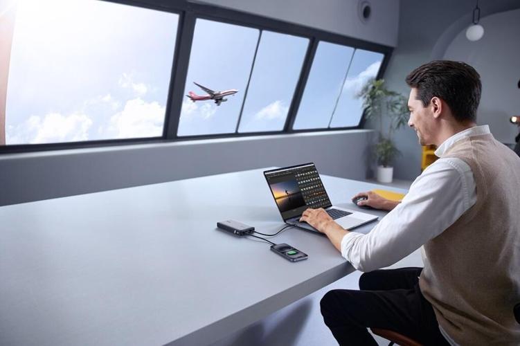 How to Build the Ultimate Digital Nomad Kit: One Setup to Power Your Laptop, Phone, and More