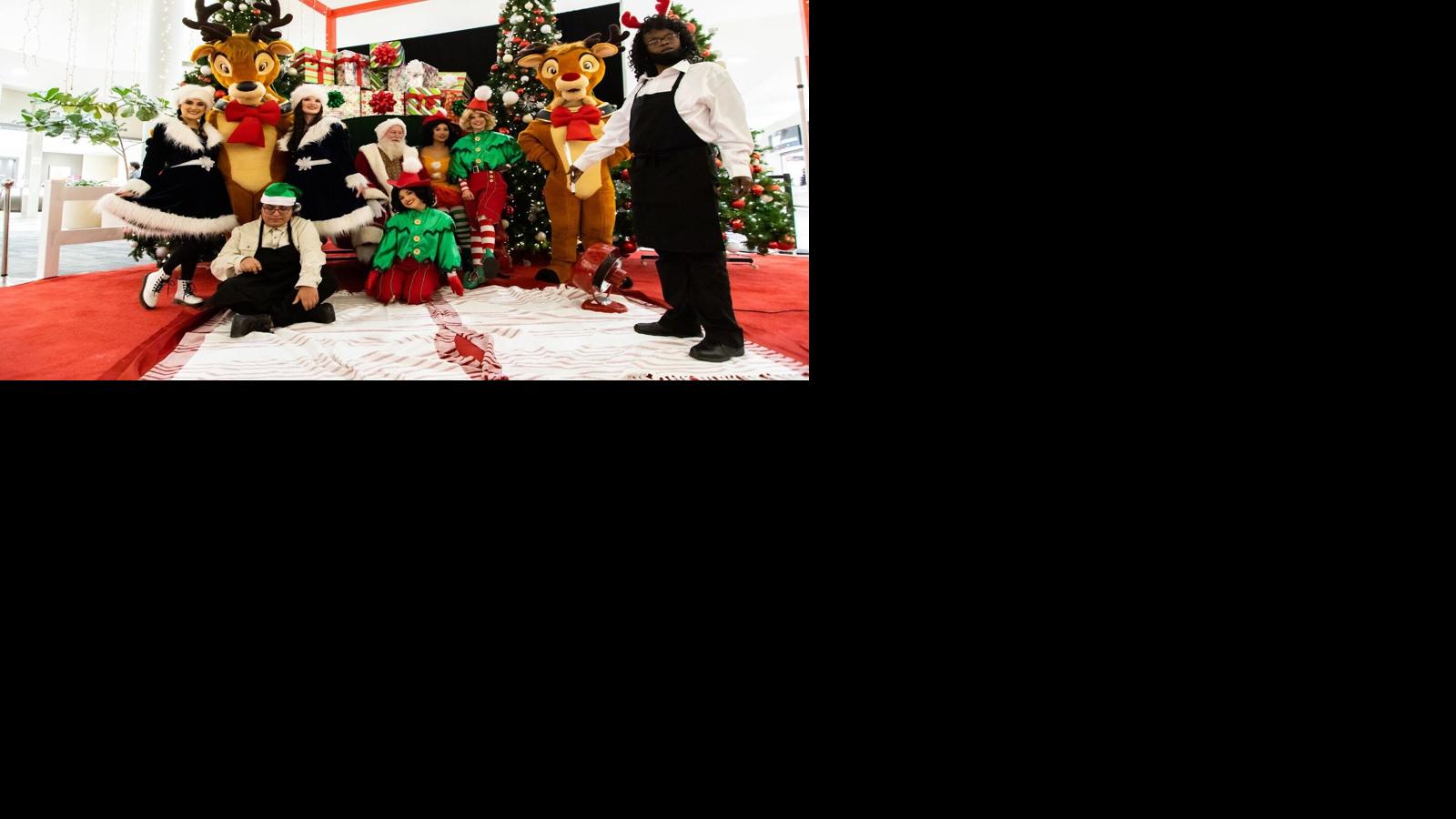 Parkway Plaza Welcomes the Holiday Season with a Dazzling Community Celebration