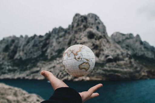 What You Need To Know About Moving To A New Country