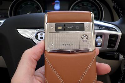 Vertu Signature Touch: A 15K Android With An Assistant