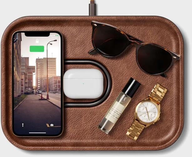 courant charging tray