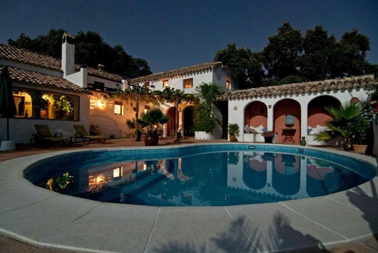 Why Two Identical Luxury Homes Sell for Wildly Different Prices
