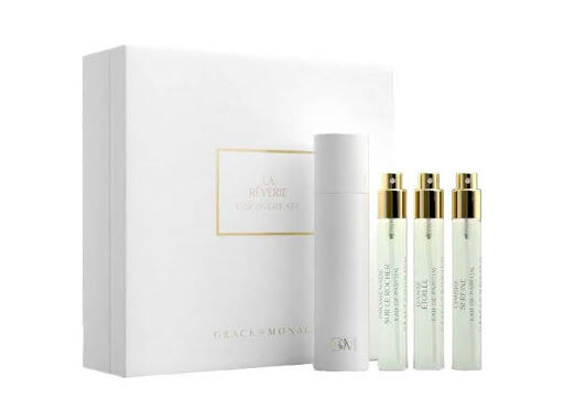 Holiday Scents to Keep You Beautiful and Smelling Divine