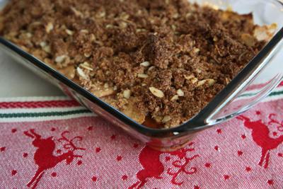 Healthy Holiday Apple Crisp