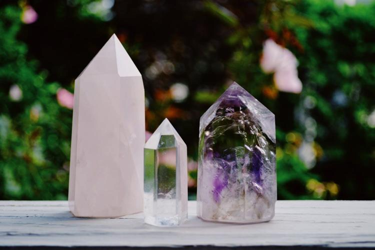 Choosing the Right Crystals for Healing
