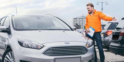 Advantages of leaving your car in an airport parking lot when you travel