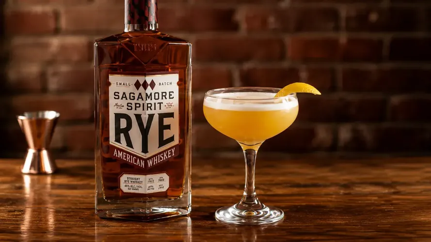 National-Whiskey-Sour-Day-Is-the-Perfect-Excuse-to-Revisit-a-Classic