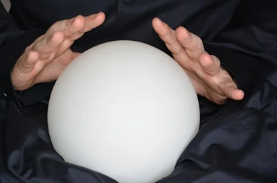 Psychics Vs. Mediums: Who Should You See?