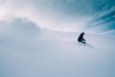 Slippery Slopes: Why Snowboard Wax Is Your Best Friend on the Mountain