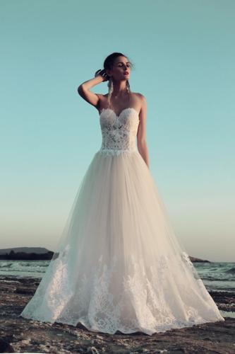 High-Fashion Bridal Designers Stun with Their 2017 Collections