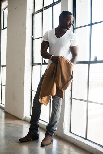 Exclusive Mo McRae Photoshoot