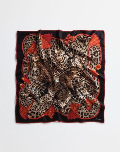 A Winter Trend-Setters Guide to High Fashion Scarves