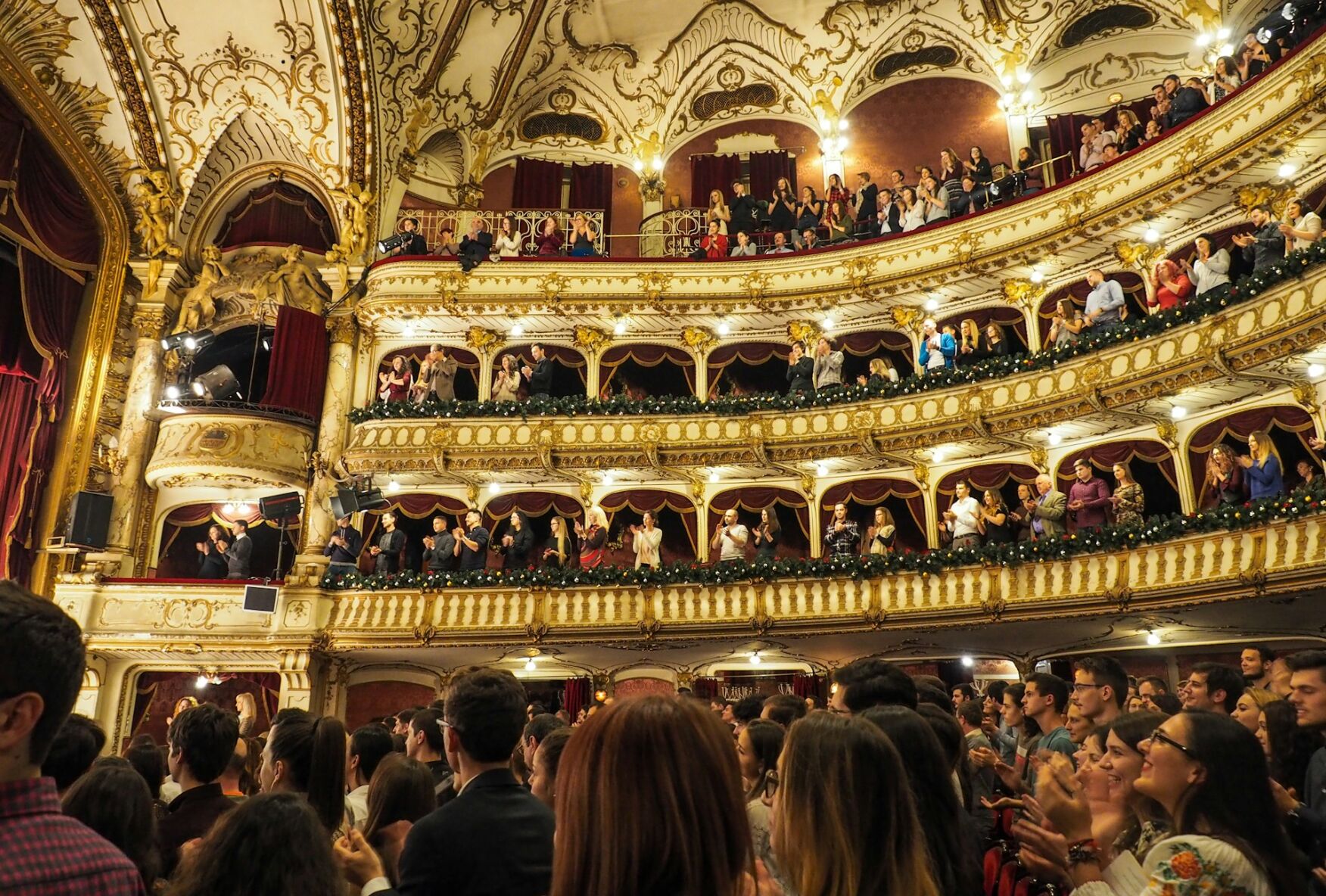 A beautiful opera house that you can see on a budget, if you plan accordingly