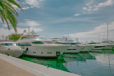 Getting a Boat: Should You Buy Used or New?