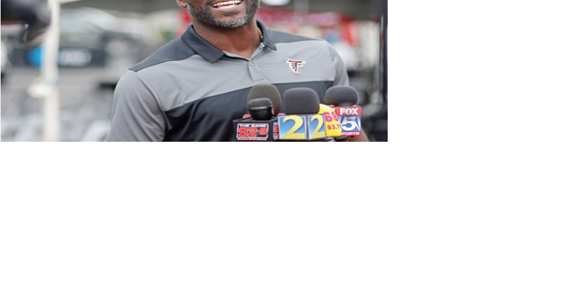Michael Vick leading a docuseries about Black quarterbacks - Vimarsana News