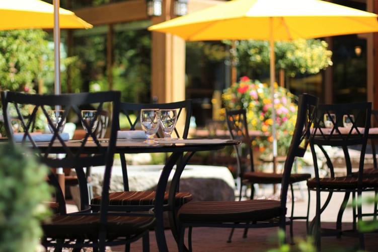 3 Outdoor Dining Tips Cover Sponsored by Society Insurance
