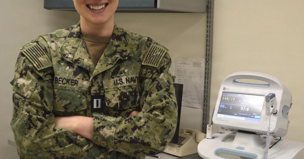 Sugar Land native and Navy nurse earns prestigious award