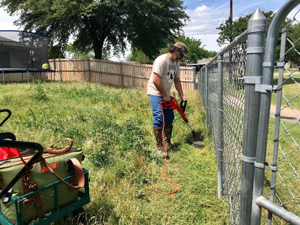 Venable Village resident makes things better, one yard at time | Living