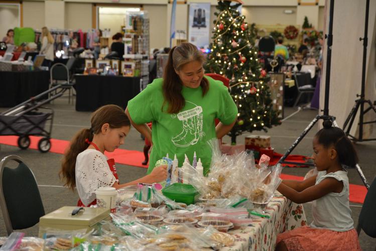 Fort Hood Spouses Club Hosts Holiday Bazaar Living