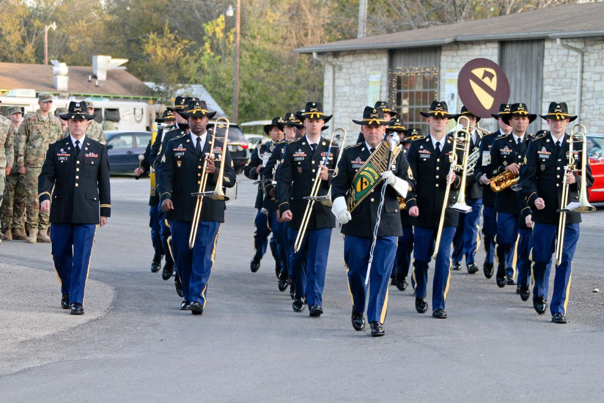 Salado Starts Holidays With Christmas Parade Living Forthoodsentinel Com 2021 Statham Christmas Parade