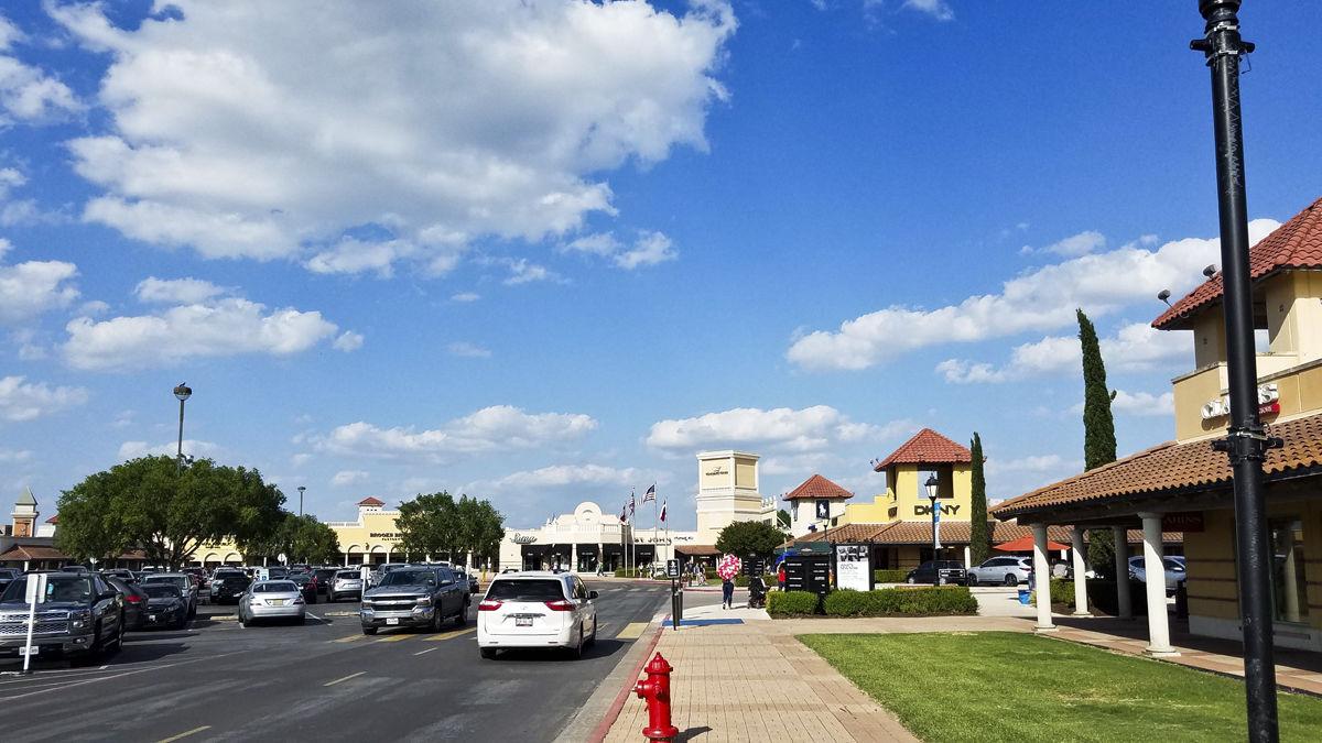 Shop Before You Drop At San Marcos Outlets Traveling Soldier Forthoodsentinel Com