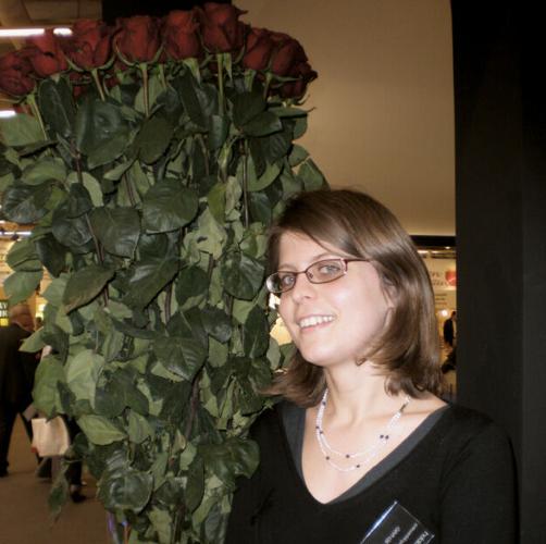 Flowers translate into emotion, said Alice Renard, Paris development director for the franchise, Happy. The company is a spin-off of a larger floral franchise. Elaborate floral concepts were prominent at the show.