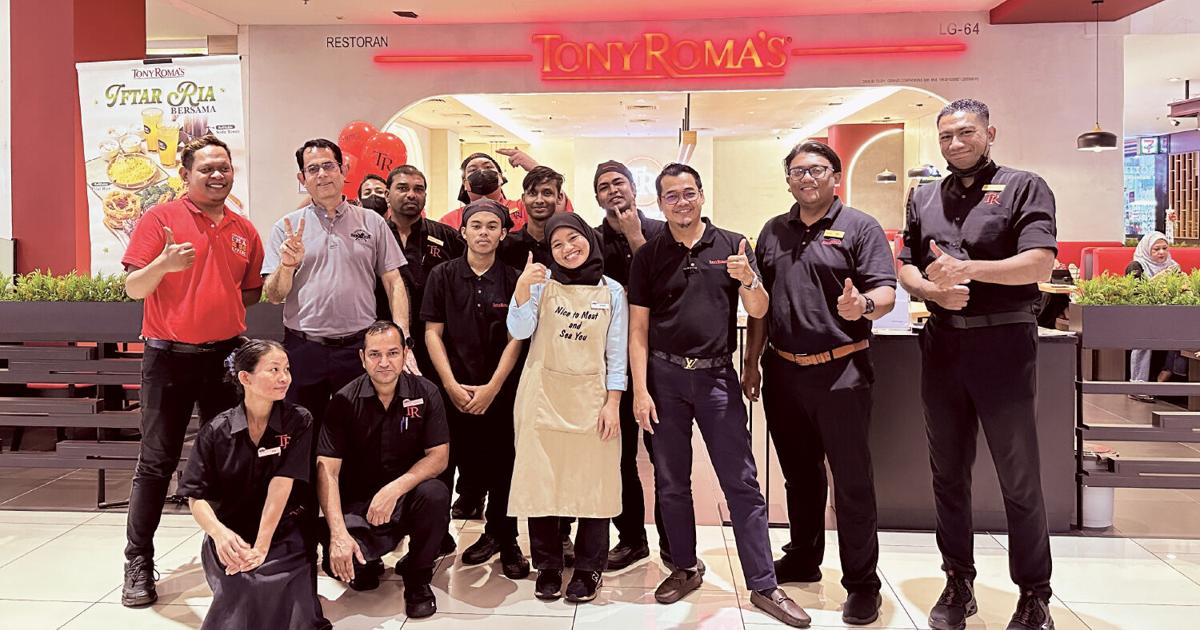Tony Roma Owner With Brand Revamp, Tony Roma’s Renews Global Growth Push ...