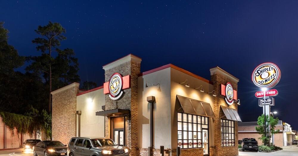 Tropical Smoothie Franchisee Expands Portfolio With Shipley Donuts