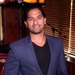 Amol Kohli - Headshot Profile Rev (1) - Edited.jpg