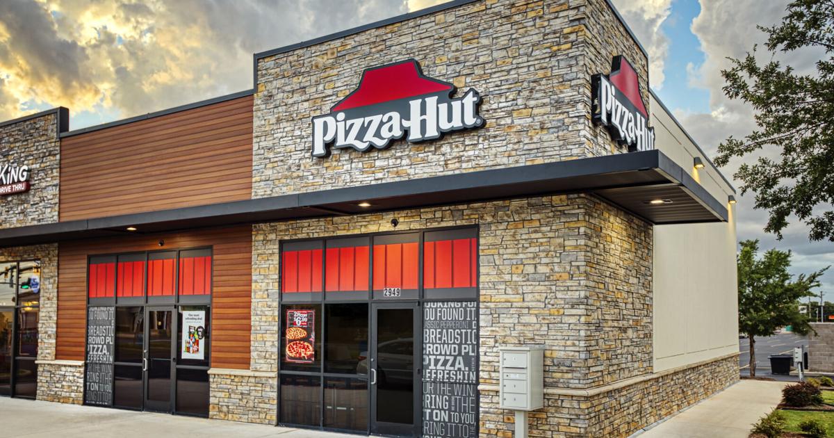 Yum Brands to Sell Pizza Hut for $2.7 Billion to 2 Buyers