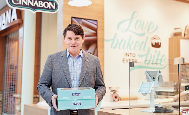 Despite mall malaise, Cinnabon rides sugar high