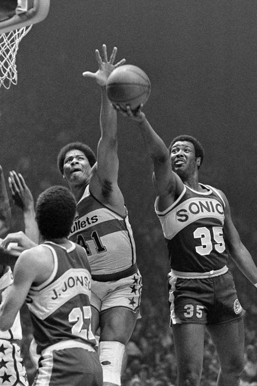 Wes Unseld Bullets Legend And Basketball Hall Of Famer Dies