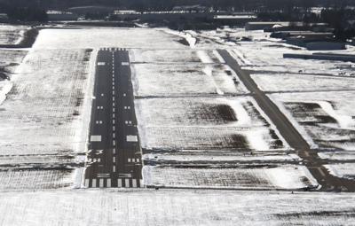 Commission considers changes to runway expansion plan