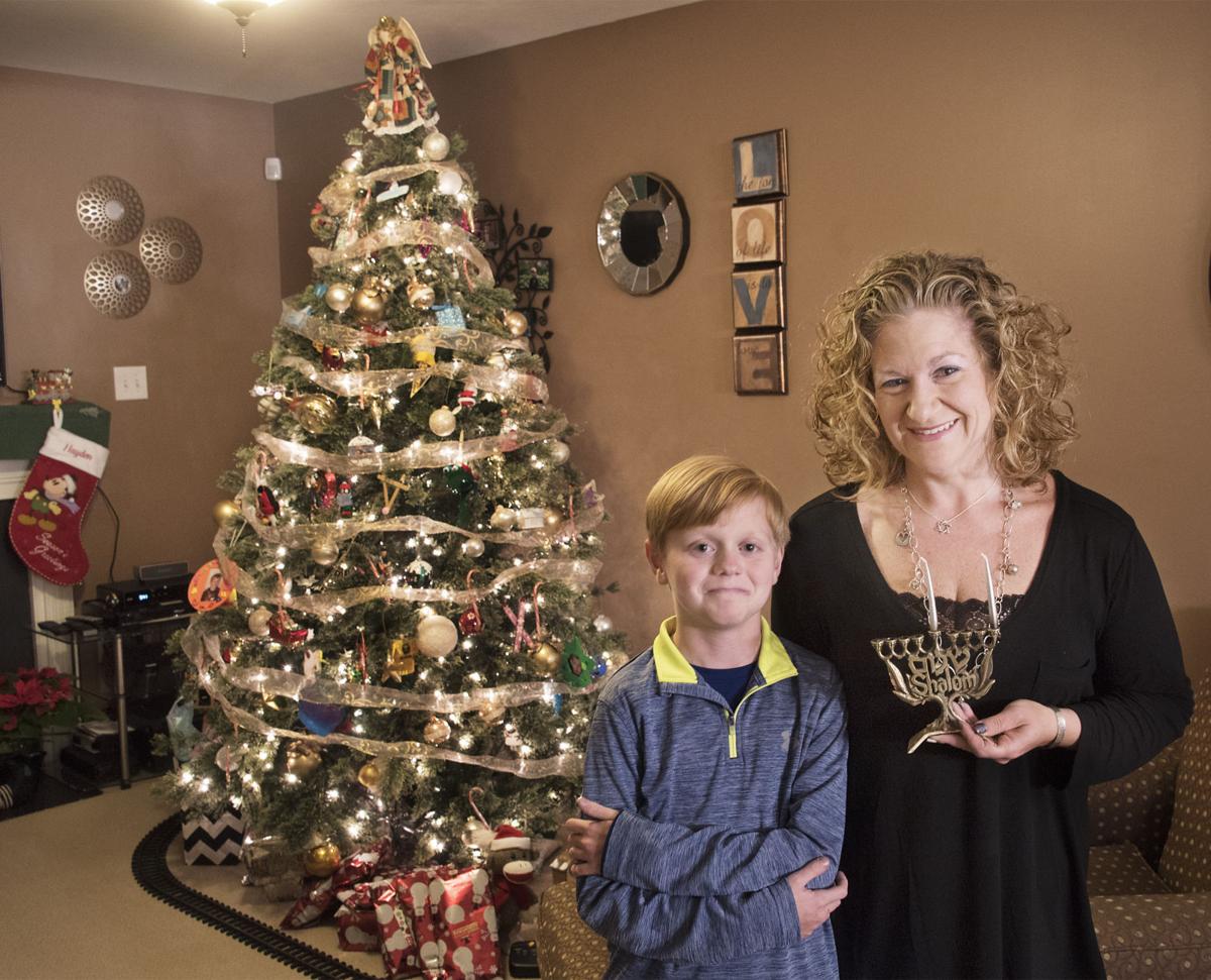 Families Celebrate Rare Overlap Of Christmas Eve And First Night Of Hanukkah Frederick Fredericknewspost Com