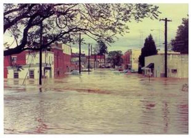 Flood Flashback Archive Fredericknewspost Com