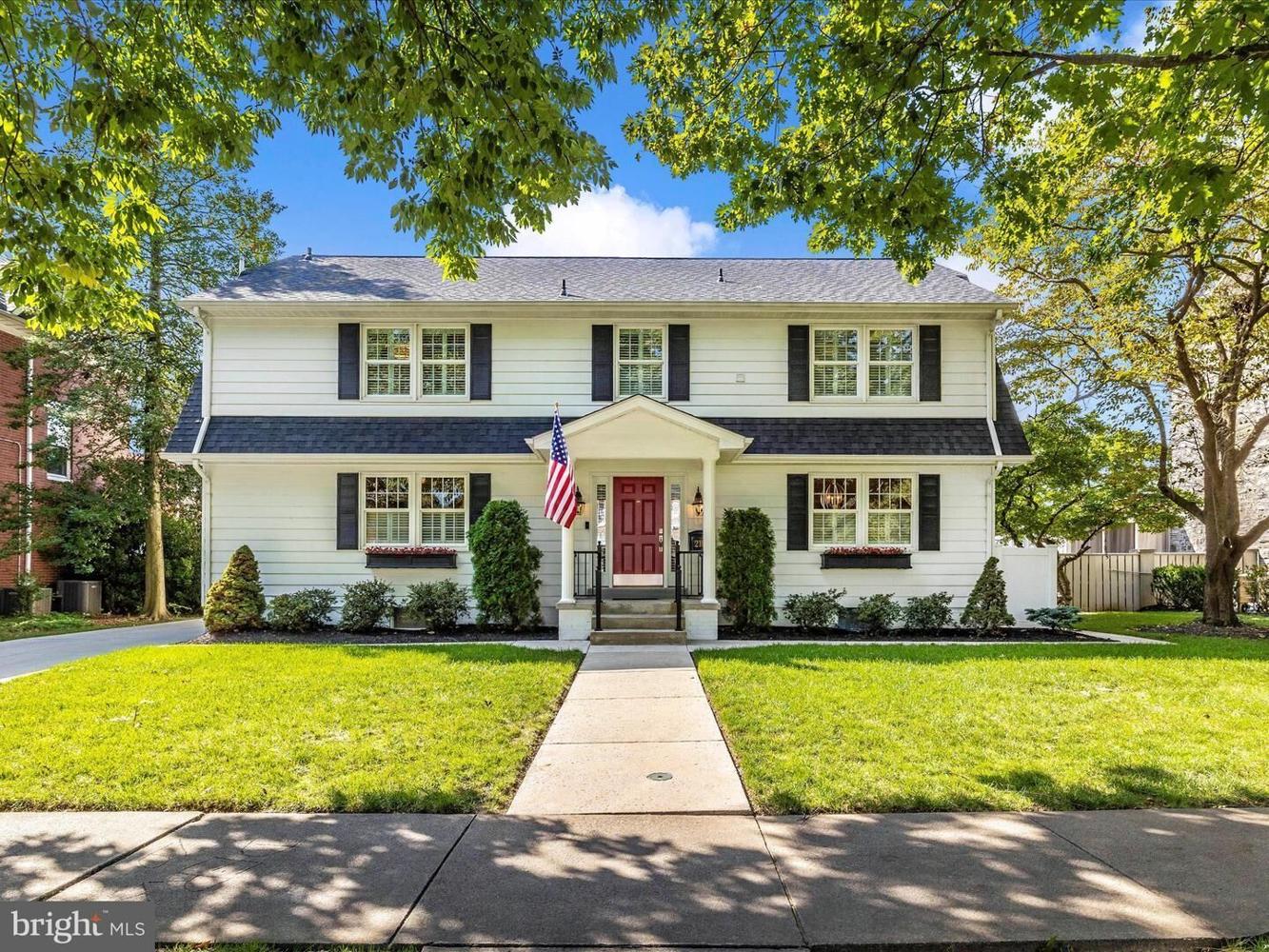 Dutch colonial on Rockwell Terrace tops at 1.3 million Real Estate