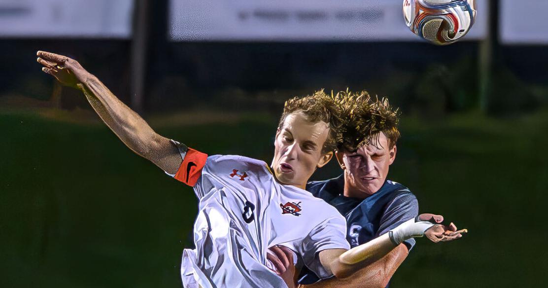 Urbana shows off senior riches with big win over Middletown in boys soccer