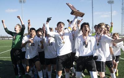 Bears Stand Up To Penalty Kick Pressure To Win 2a Boys Soccer
