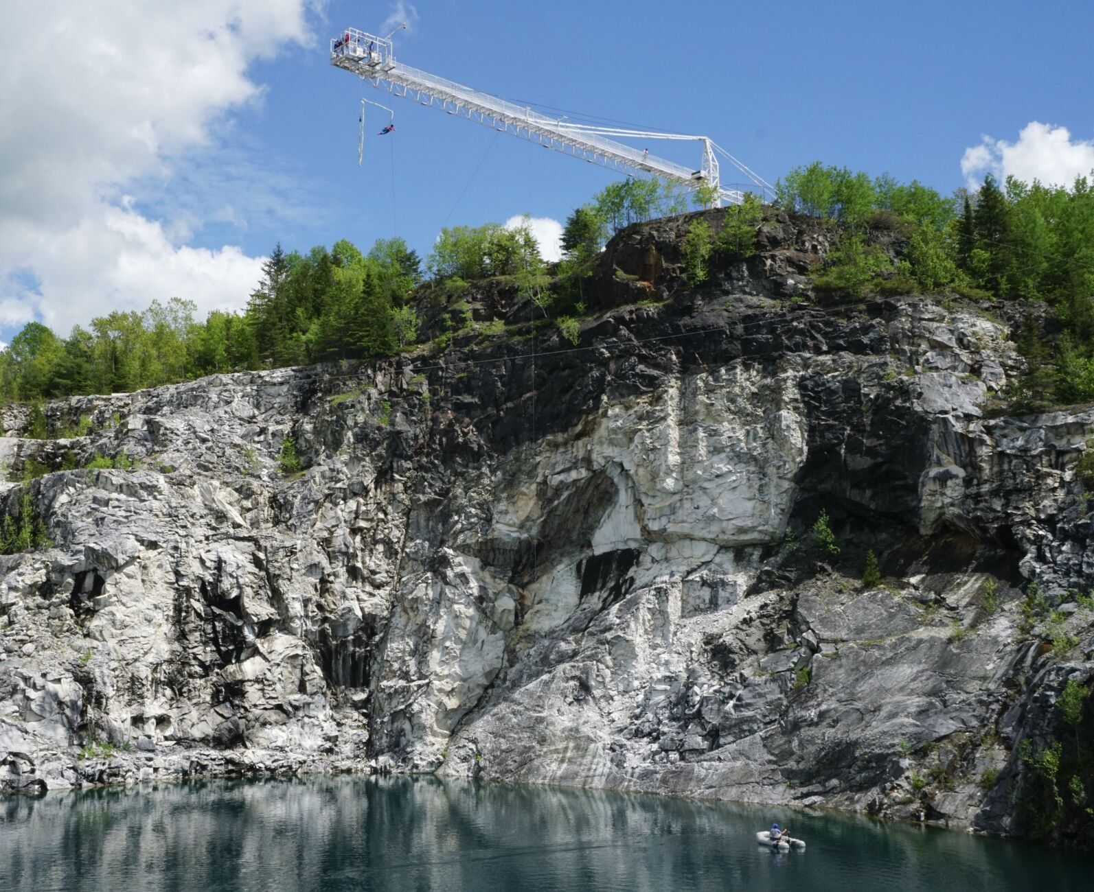 Thrilling Bungee Jumping Experience to Launch in Harpers Ferry