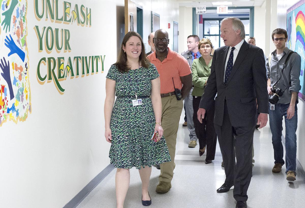 Franchot honors Oakdale Middle School for outstanding school