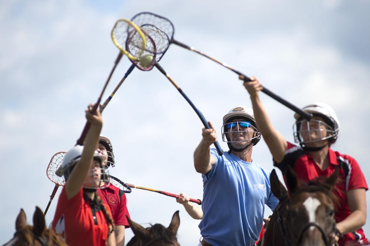Polocrosse — Lacrosse on horseback A more relaxed horse sport Pets