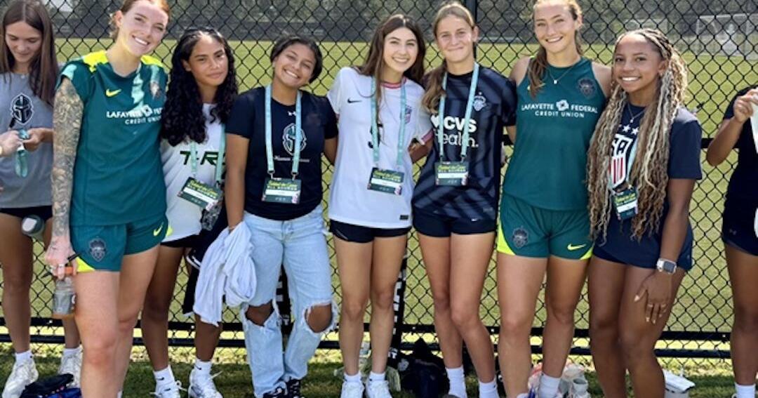 The Spirit moved them: Tuscarora girls soccer in awe while getting to watch, meet pro team