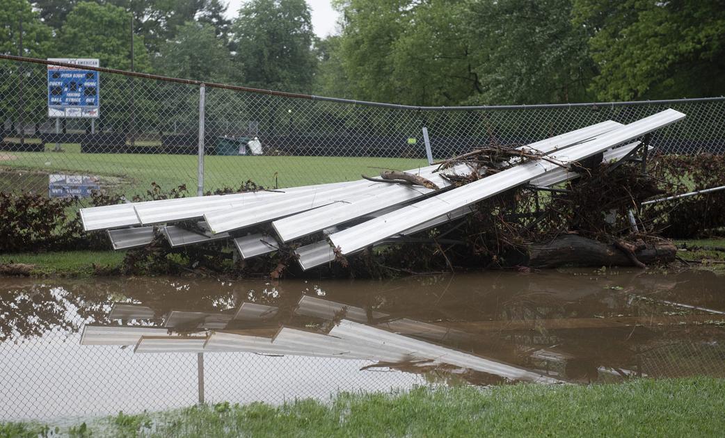 Bg City Flood Cleanup Stf Fredericknewspost Com